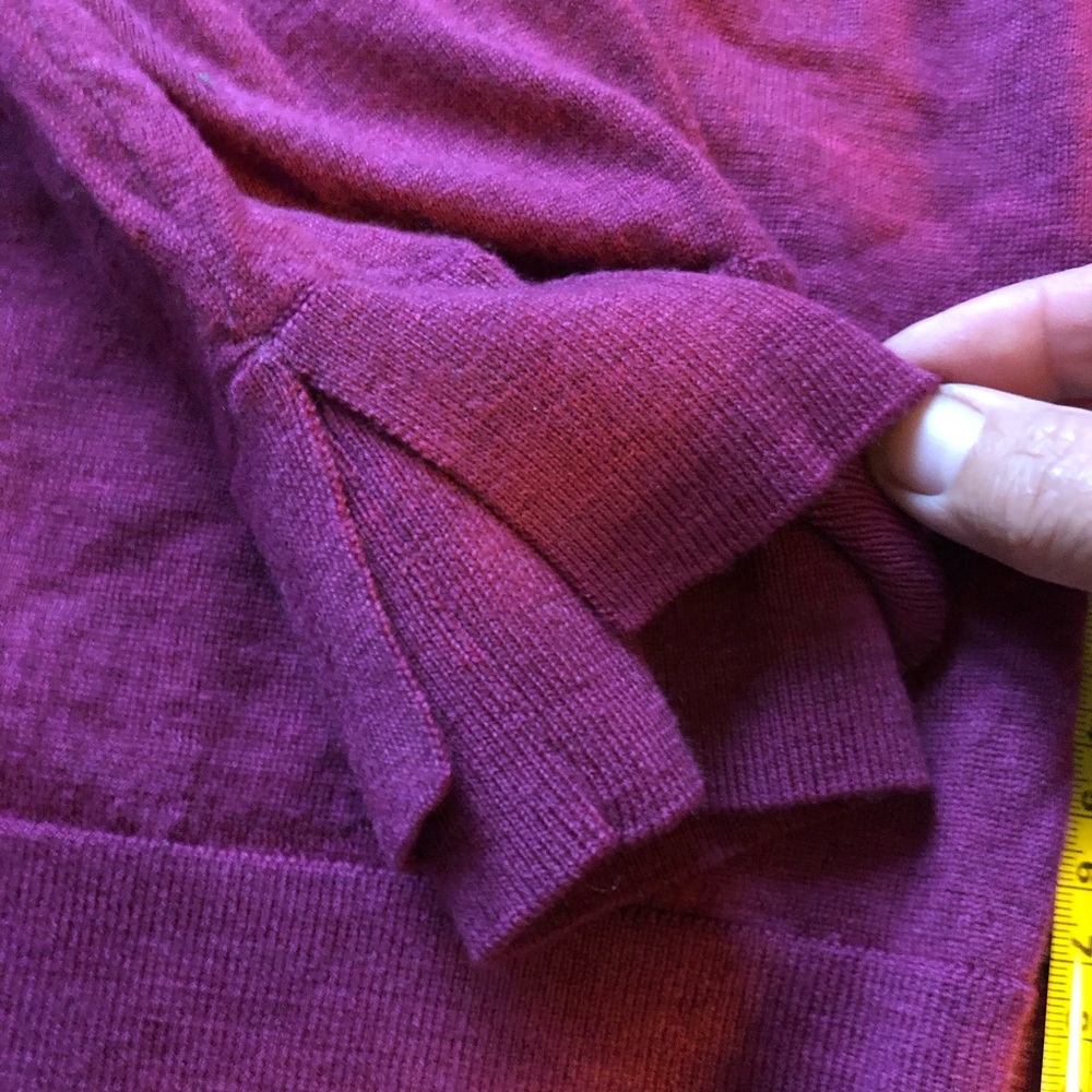 Banana Republic wool sweater - Picture 2 of 6